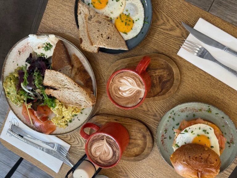 Oeufs au plat ou brouillés x2